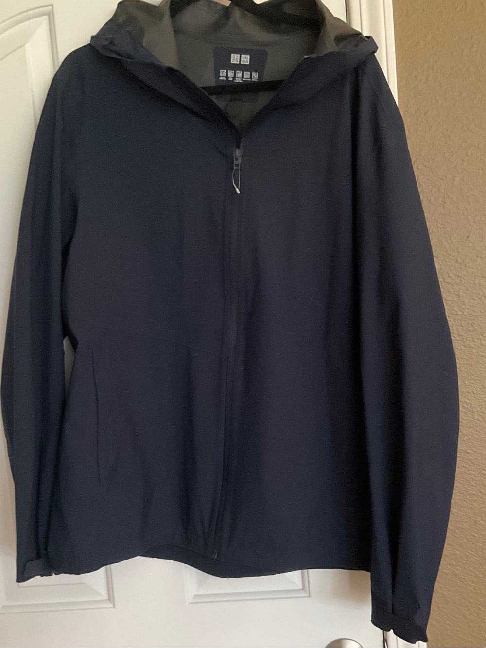 Uniglo Navy Hooded windbreaker